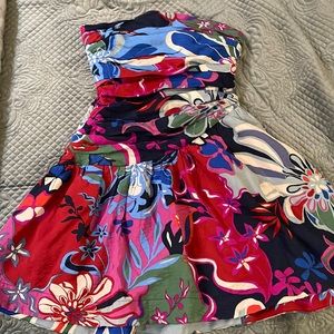 NWT Anthropologie strapless flower dress.  Retail $198.00   Great color combo